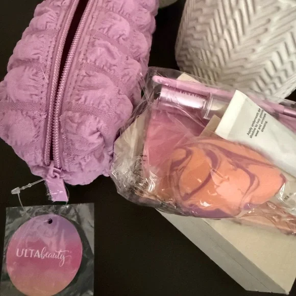 🆕🪷 ULTA LIMITED EDITION 9 PIECE BEAUTY GIFT SET WITH MAKE-UP BAG. BRAND NEW. - Picture 12 of 14